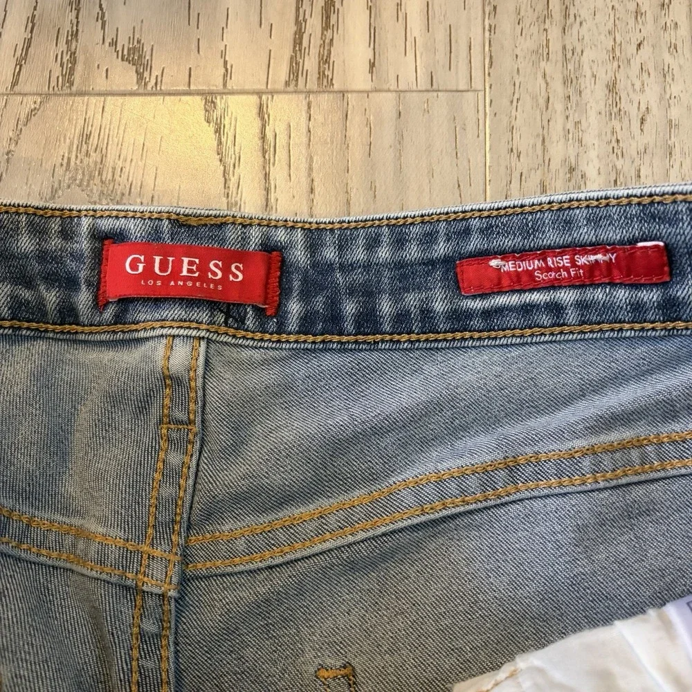 Guess men size